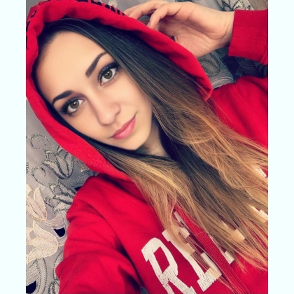     ,